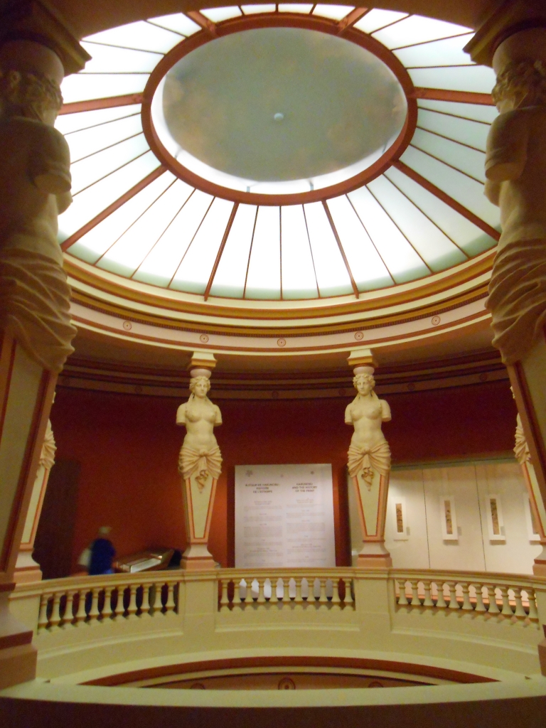 Musée Guimet caryatides